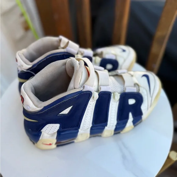 Nike White and Blue - Picture 3 of 11